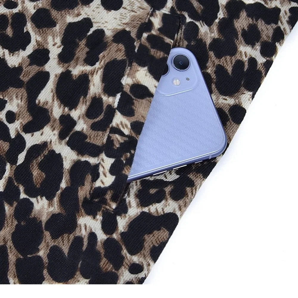 New. Never worn. Cardigan sweater. Leopard print - Picture 3 of 4